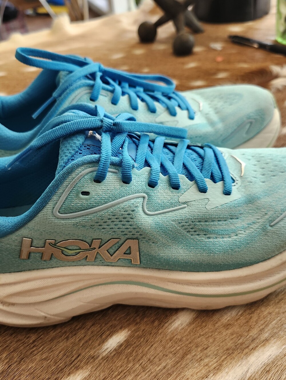 Hoka Clifton 10 Turquoise and White Shoe 7.5 - Picture 5 of 6